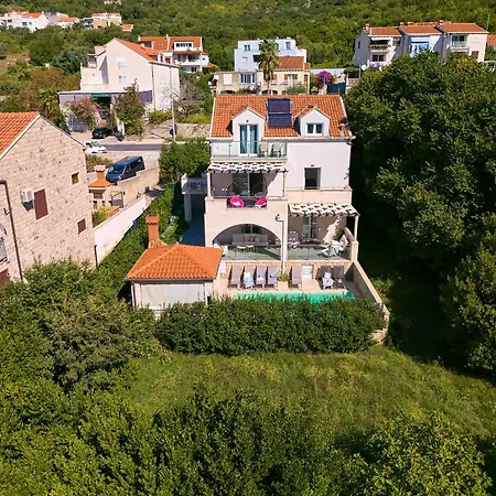Hedera Estate, Hedera X Villa Mokošica
