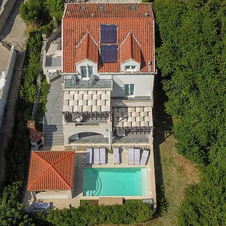 Hedera Estate, Hedera X Villa Mokošica