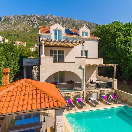 Hedera Estate, Hedera X Villa Mokošica