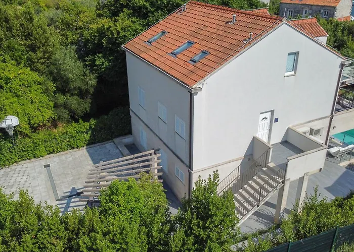 Hedera Estate, Hedera X Villa *