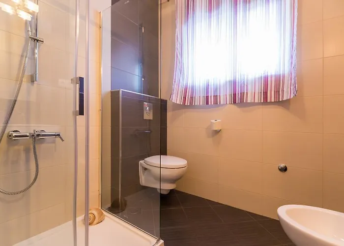 Villa Hedera Estate, Hedera X