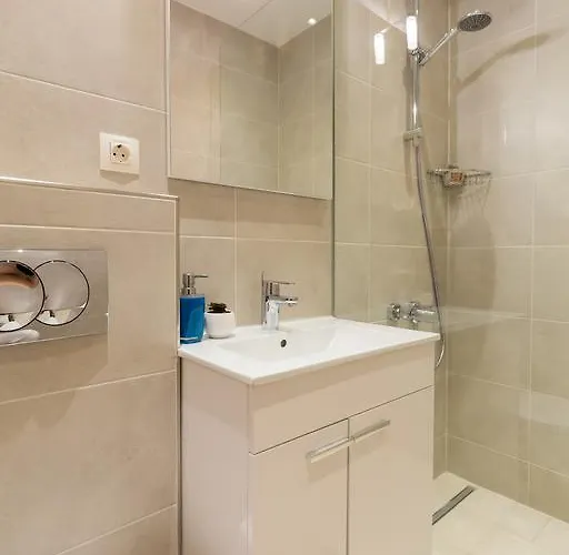 Villa Hedera Estate, Hedera X Mokošica